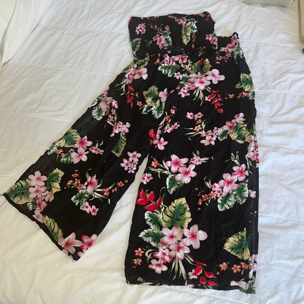 NWOT - Women's Swim cover Up